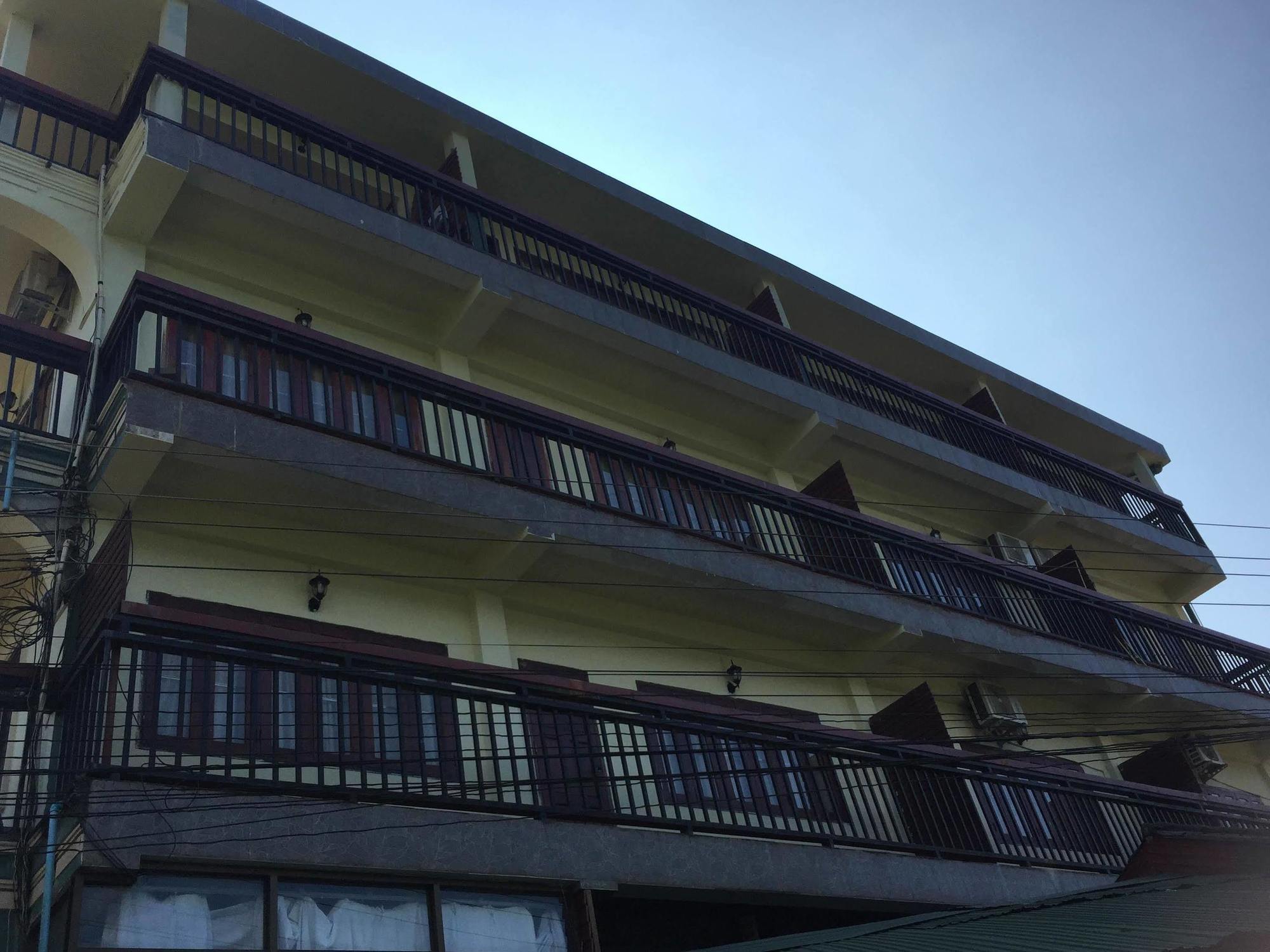 Mountainview Riverside Boutique Hotel Vang Vieng Buitenkant foto