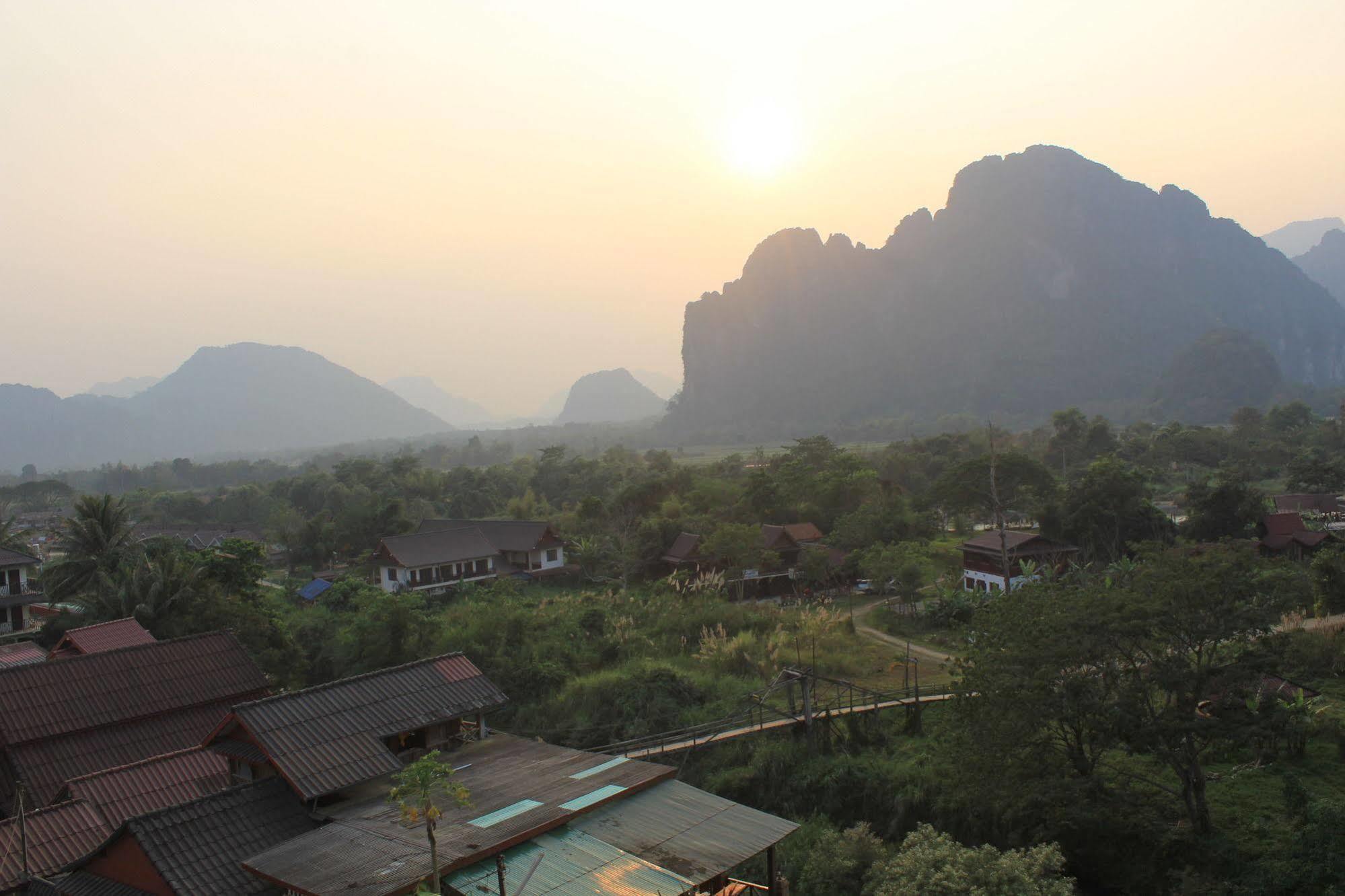 Mountainview Riverside Boutique Hotel Vang Vieng Buitenkant foto